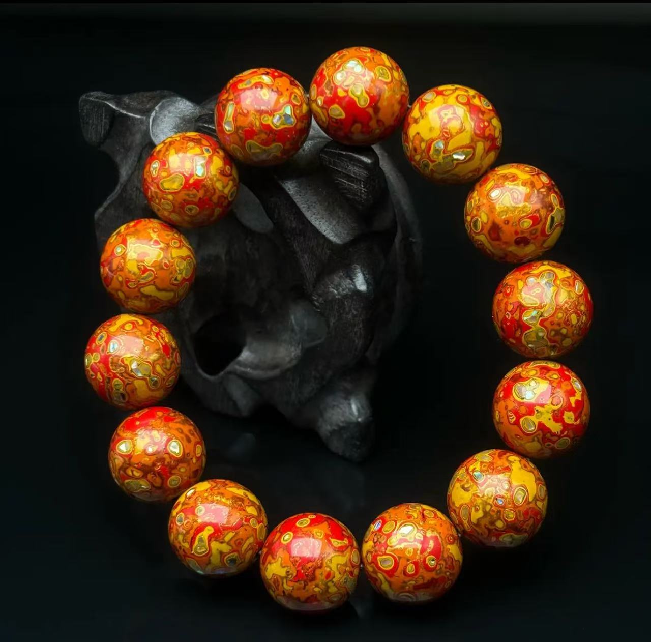 Weight comparison: Lacquer rosewood vs titanium wellness bracelets