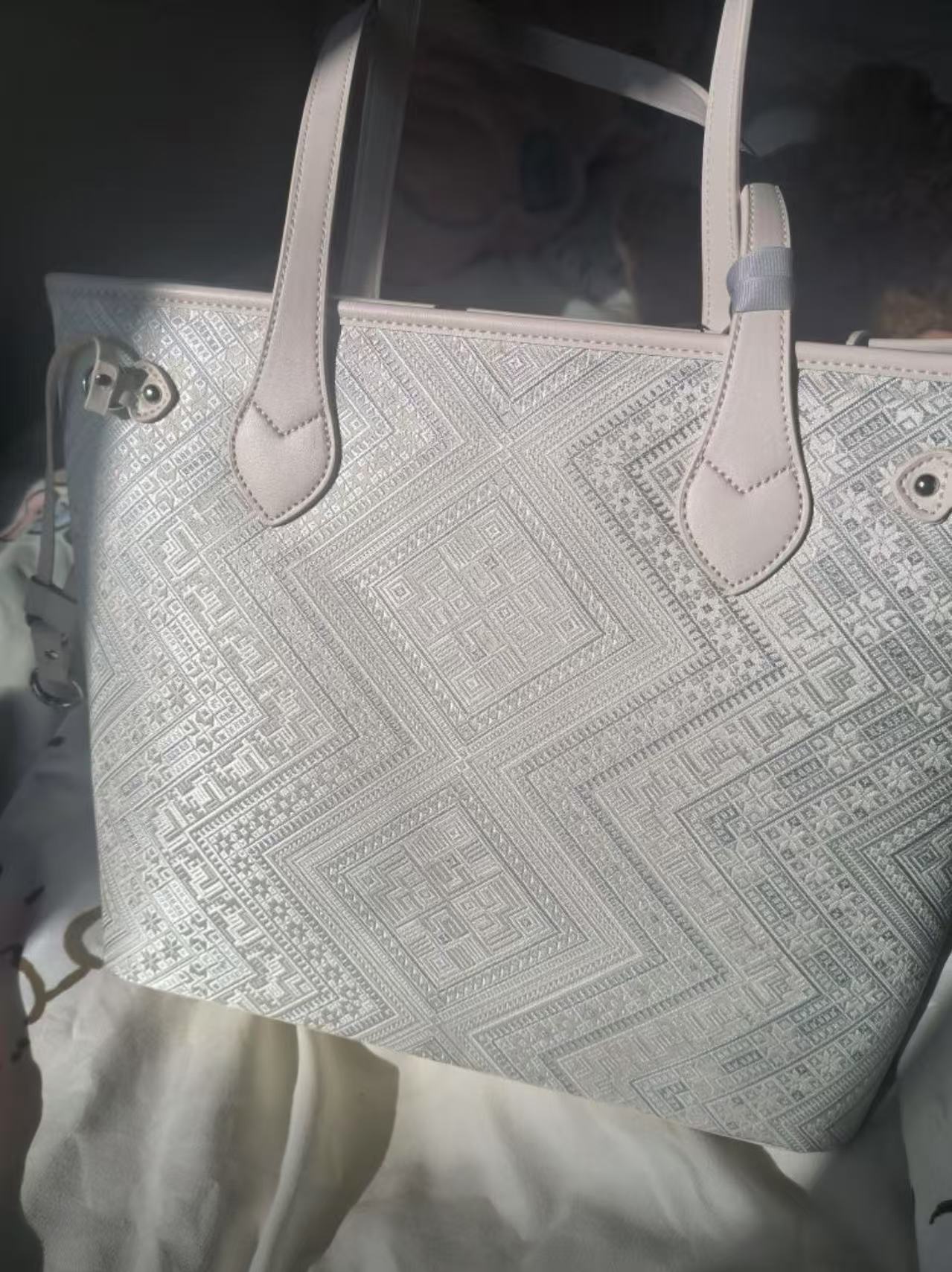 White Geometric Pattern Large Tote Bag -  Shaka Chinese Traditional Culture Store